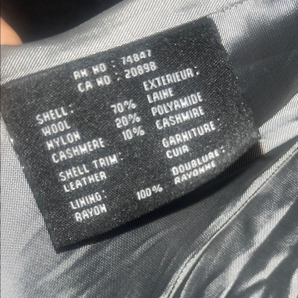 Stylish Black Trench Coat for Women - Picture 8 of 12